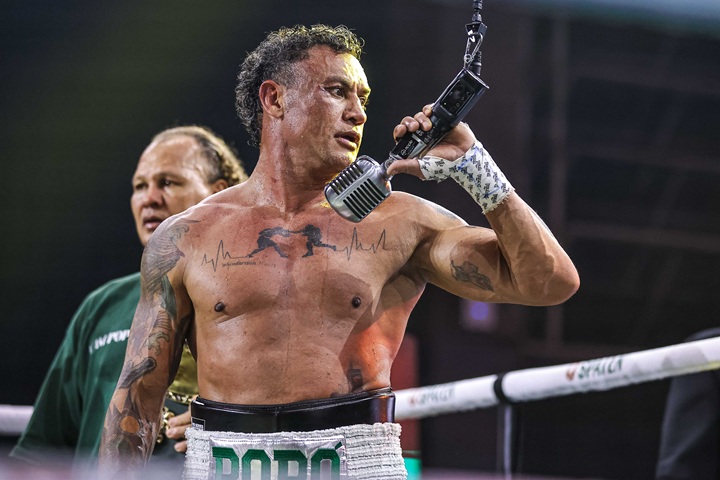 Bastante emocionado, Popó disse que confusão com equipe de Wanderlei Silva o deixou envergonhado (Foto: William Lucas e Gaspar Nóbrega/Inovafoto)