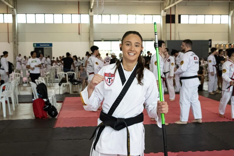 Amabily Spinosa foi uma das destaques do Brasil no Pan de Taekwondo (Foto: Reprodução)