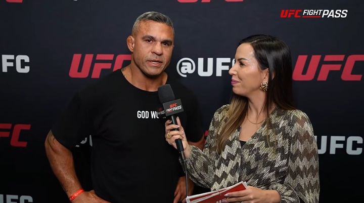 Vitor Belfort sofreu lesão cerebral e foi retirado da luta que faria contra Wanderlei Silva no Spaten Fight Night 2 (Foto: Reprodução)