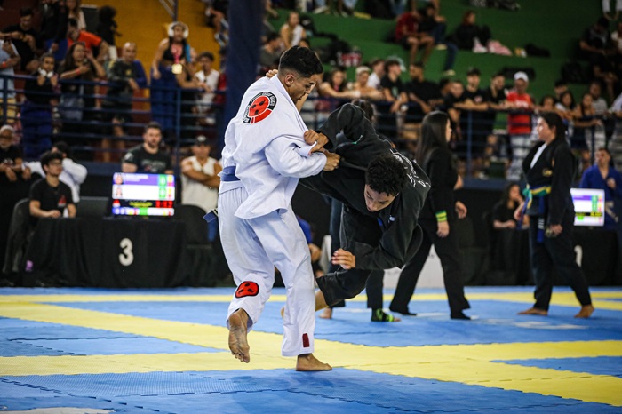 Lutas de alto nível marcaram a sexta etapa do Campeonato Mineiro de Jiu-Jitsu 2025 (Foto @joao.sfotos)