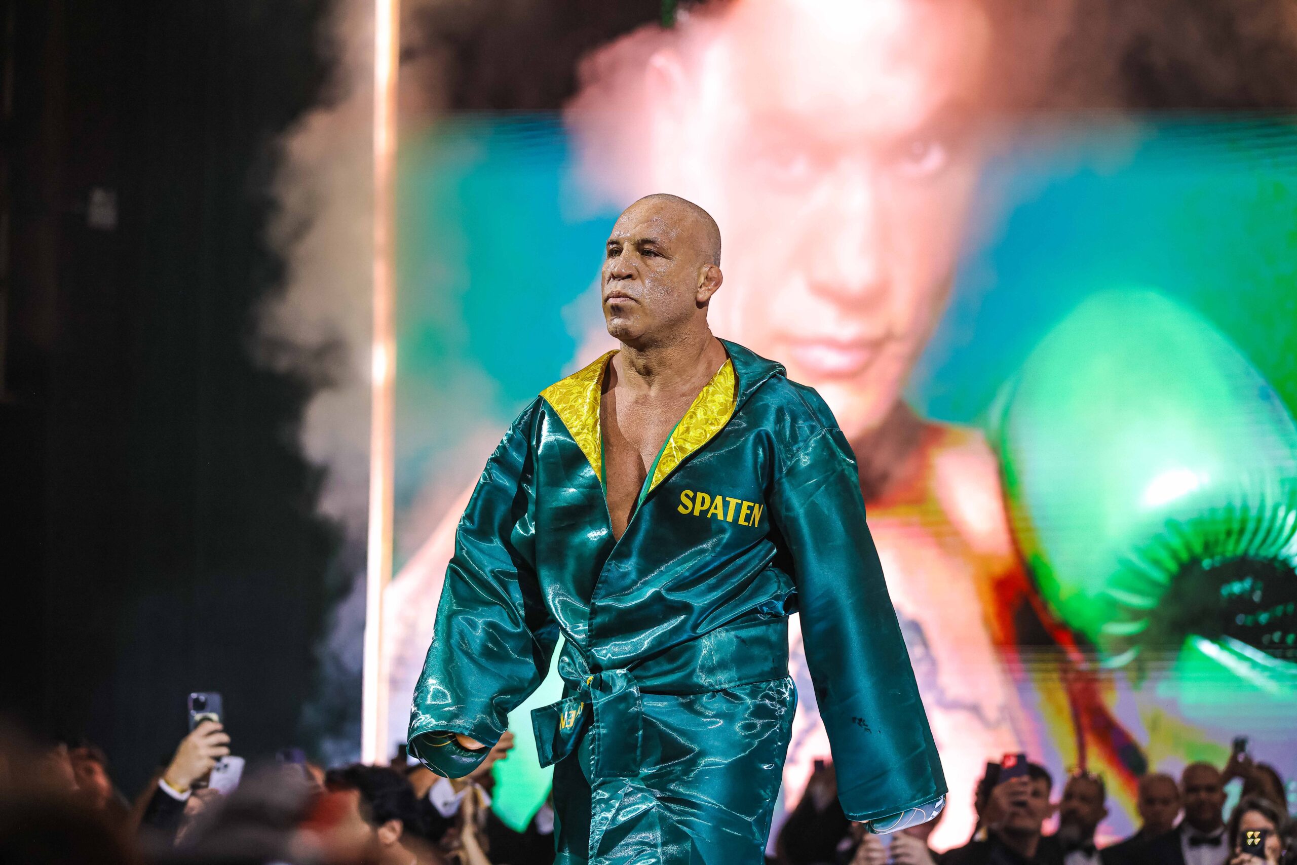 Wanderlei Silva afirmou que quebrou o nariz em quatro partes e também as orbitas dos olhos (Foto: William Lucas/Inovafoto)