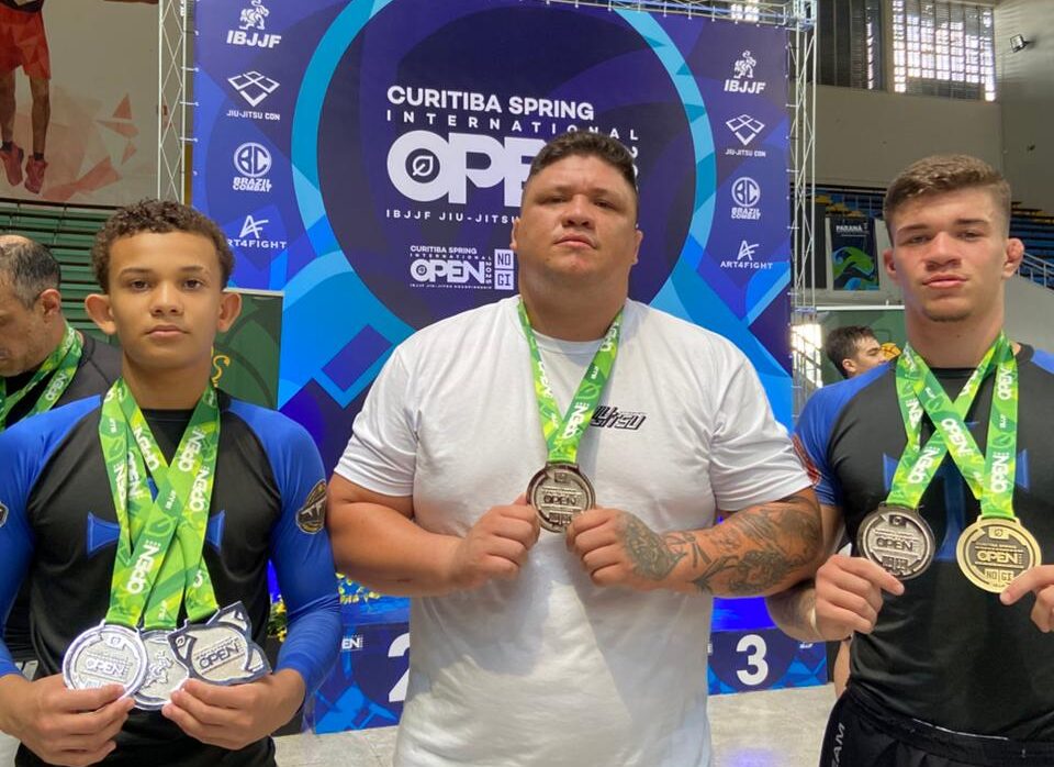 Equipe CT da Luta teve grande desempenho em sua estreia no Curitiba Open de Jiu-Jitsu (Foto: Reprodução)