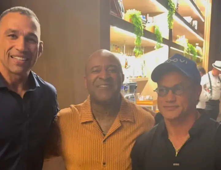 Rafael Cordeiro selou a paz entre Popó e Werdum após o Spaten Fight Night 2 (Foto reprodução)