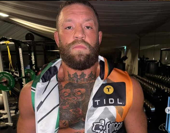 Fora de ação pelo UFC desde 2021, Conor McGregor pretende retornar ao octógono em junho de 2026 (Foto: Reprodução/Instagram)