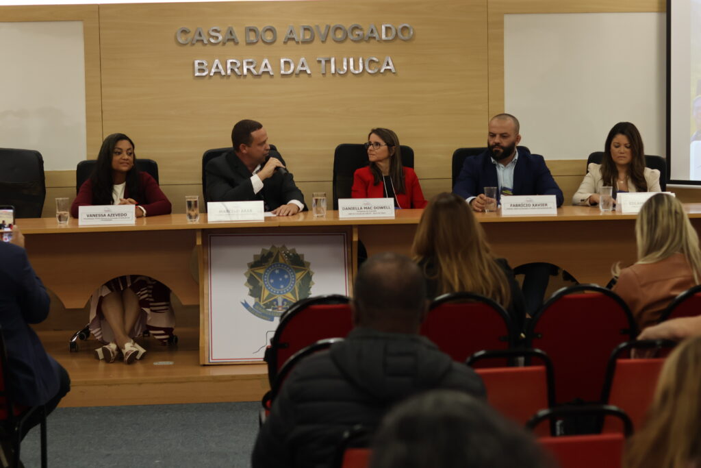 Marcelo Arar e Fabrício Xavier discusaram no Congresso Educação sem Barreiras (Foto: Paula Fairbairn)