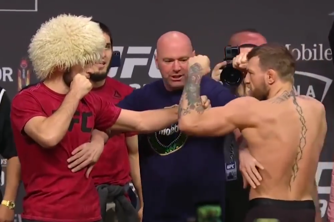 Khabib e McGregor tiveram um duelo histórico no UFC em 2018, que terminou em confusão generalizada (Foto: Reprodução)