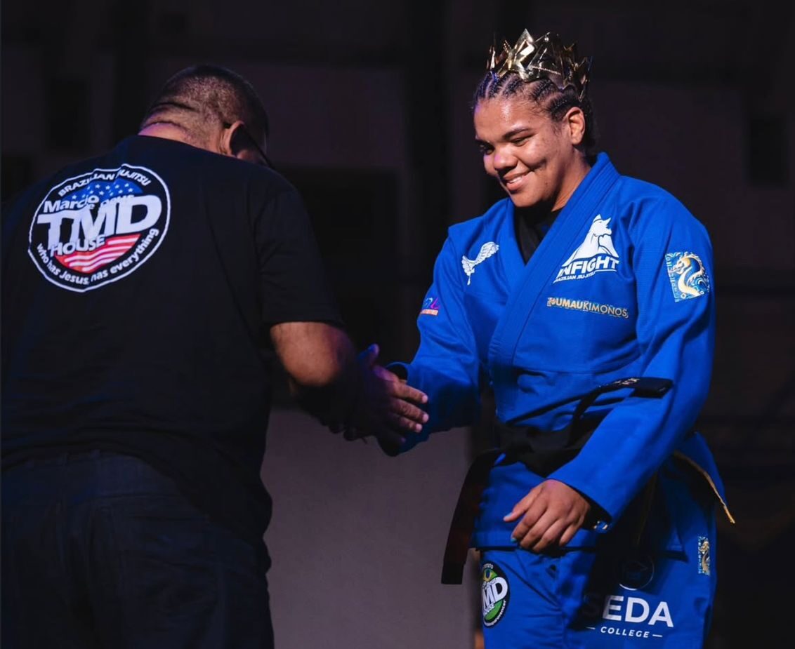 Gabi Pessanha derrotou Tayane Porfírio na final do The Crown e levou a coroa para casa (Foto: BJJ Cria)