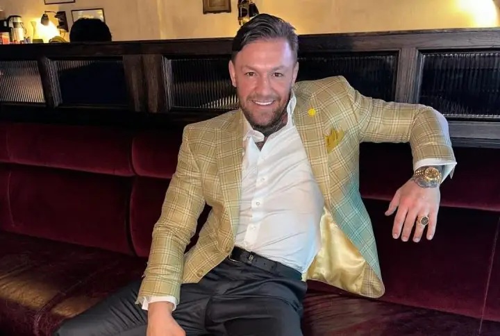 Sem lutar desde 2021, Conor McGregor recebeu uma importante notícia envolvendo uma de suas polêmicas fora do octógono (Foto: Reprodução)
