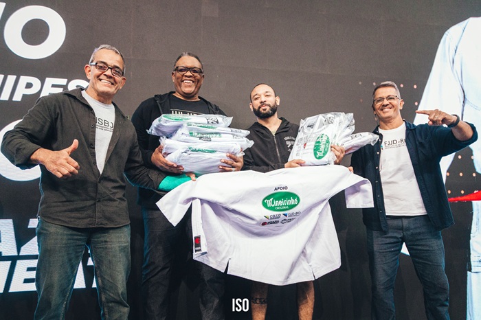 CBJJD distribuiu cerca de 300 quimonos durante o Circuito Mineirinho de Jiu-Jitsu 2025 (Foto: ISO)