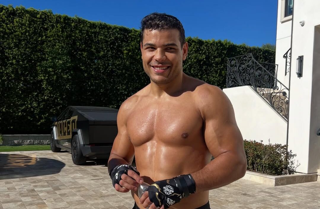 Com poucas lutas realizadas nos últimos anos, Paulo Borrachinha foi duramente criticado após deixar mais um duelo no UFC (Foto: Reprodução)