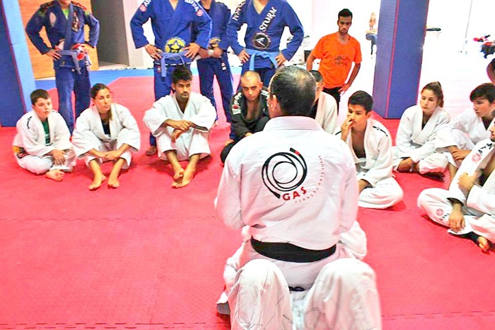 Em seu novo artigo, o professor Luiz Dias opinou sobre mais um tema importante entre os atletas de Jiu-Jitsu (Foto: Reprodução)