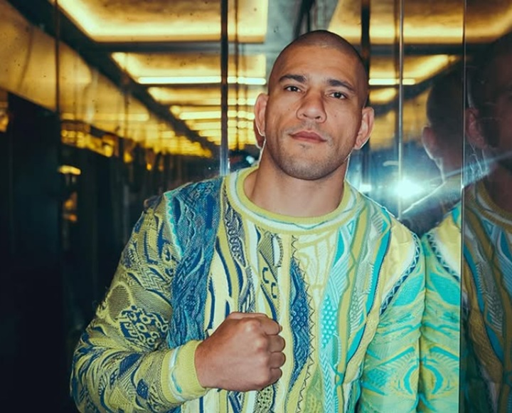 Atual campeão meio-pesado, Alex Poatan já manifestou algumas vezes o desejo de se aventurar na divisão dos pesados em breve (Foto: Reprodução)