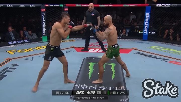 Mesmo após vencer Jean Silva em setembro, Diego Lopes deixou claro que relação com o compatriota ainda é turbulenta (Foto: Reprodução/UFC)