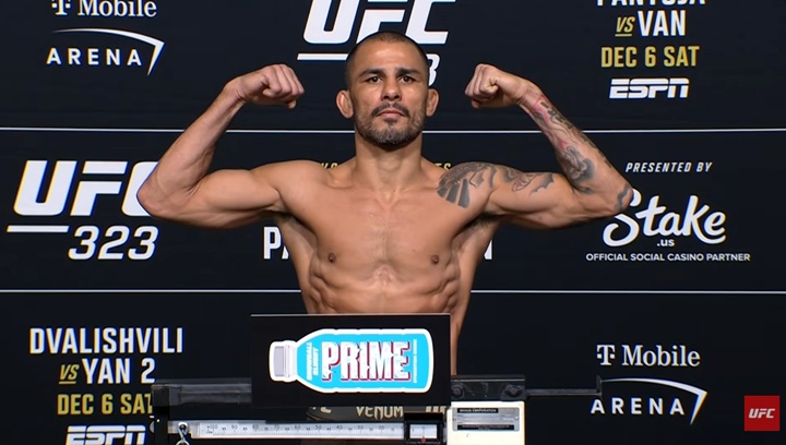 Após lesão em duelo contra Joshua Van, Alexandre Pantoja vem se recuperando e está retomando aos poucos aos treinamentos (Foto: Reprodução)