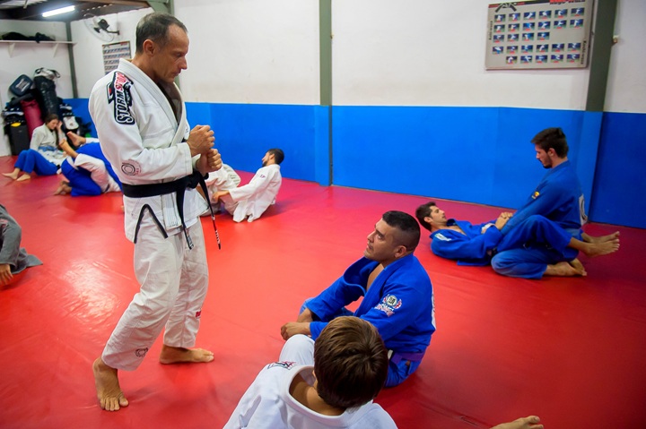 Em seu novo artigo, o professor Luiz Dias deu sua opinião sobre mais um tema importante no Jiu-Jitsu (Foto: Ilan Pellenberg)