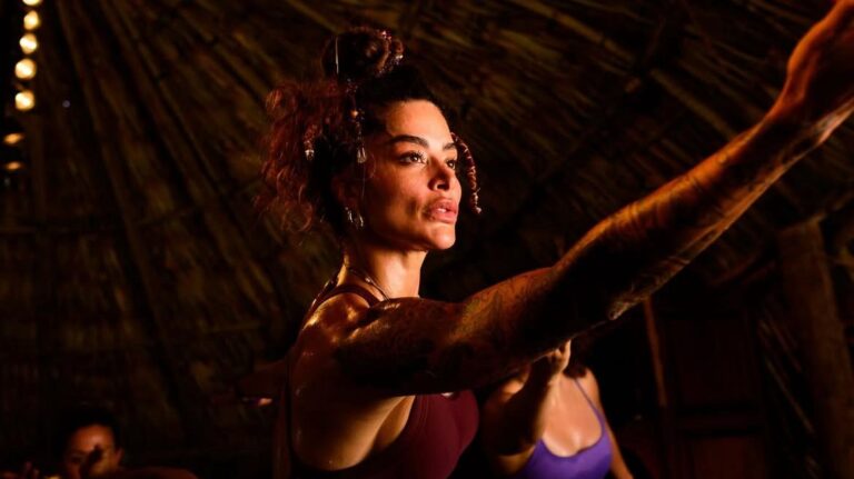 Projeto de Aline Campos desenvolve conexão interior com filosofia de artes marciais