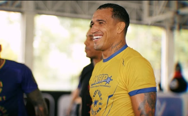 Ex-campeão peso-leve do UFC, Charles do Bronx é admirado também pelos fãs pela sua postura e ações fora do octógono (Foto: Reprodução/Instagram)