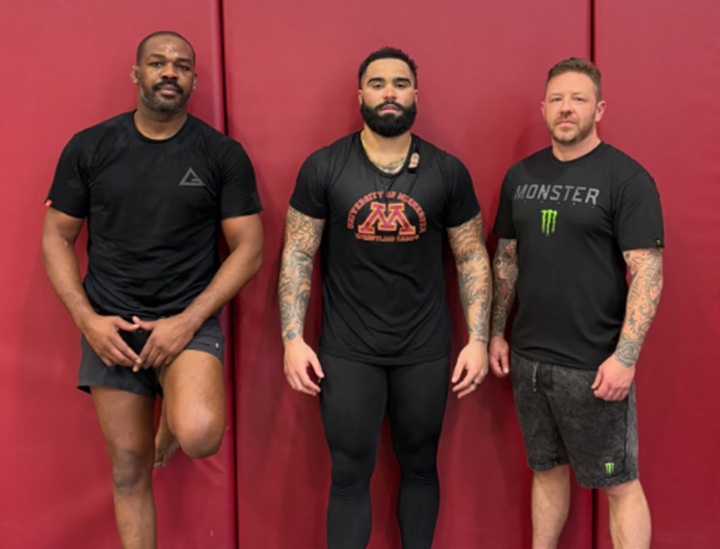 Jon Jones vem sendo nome influente no início da trajetória do campeão olímpico Gable Steveson no MMA profissional (Foto: Reprodução/Instagram)