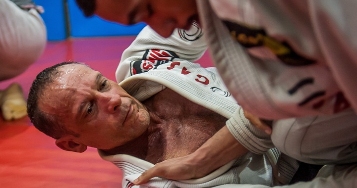 Em seu novo artigo, o professor Luiz Dias deixa dicas importantes para os atletas de Jiu-Jitsu visando o ano de 2026 (Foto: Ilan Pellenberg)