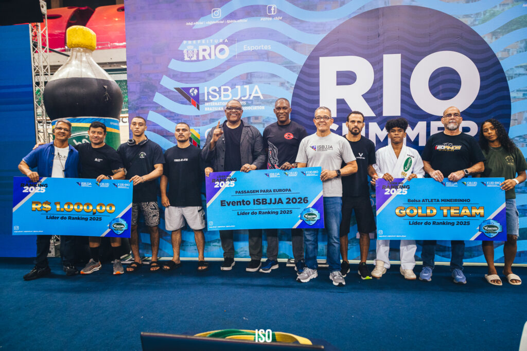 Premiação contou com a presença de atletas e a diretoria da CBJJD, incluindo Gavazza (Foto: ISO)