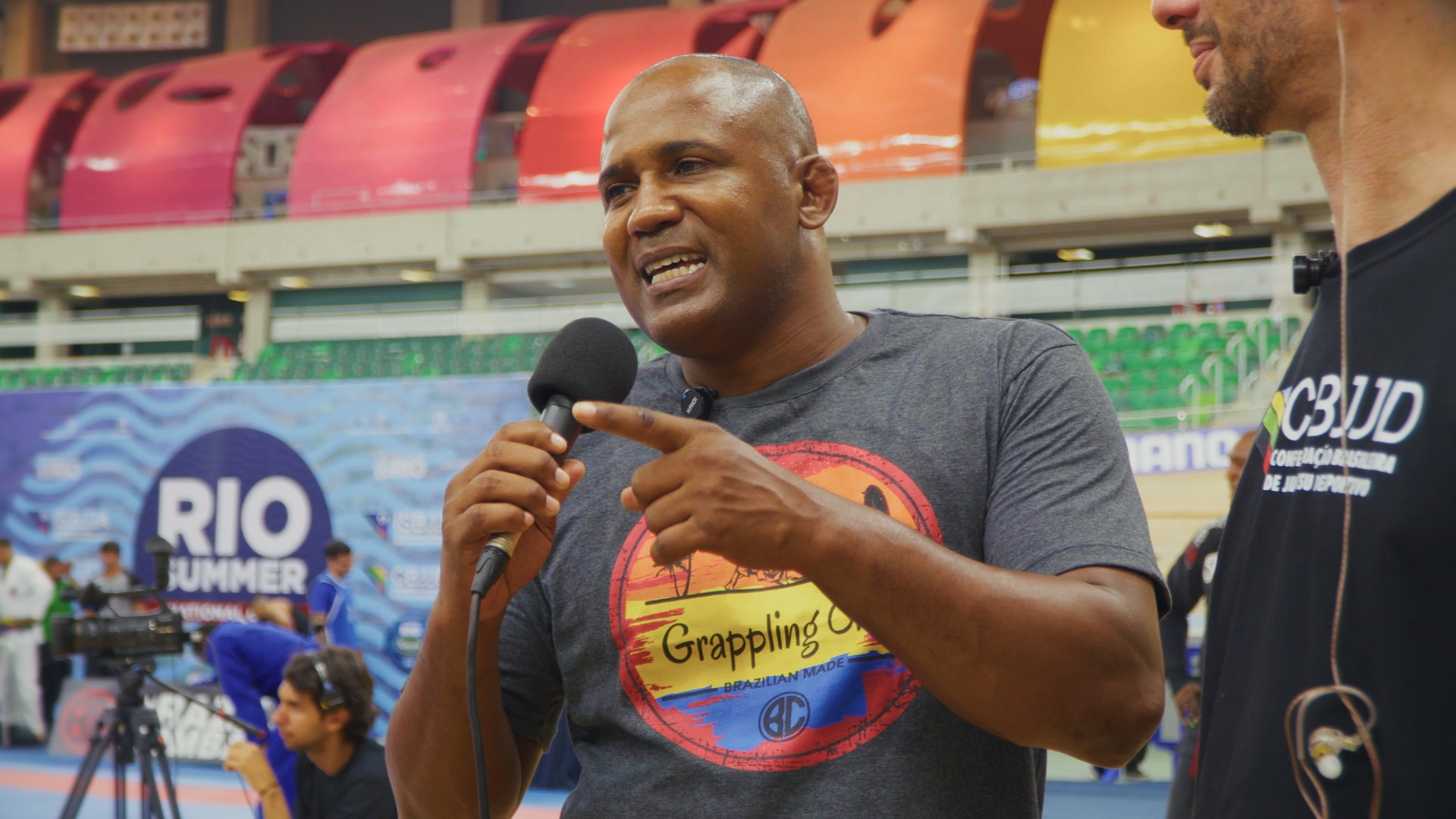 Fernando Tererê atendeu pedidos de fotos, conversou com o público e acompanhou de perto o evento (Foto: ISO)