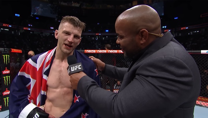 Lutador da divisão peso-leve do UFC, Dan Hooker responde com deboche nas redes sociais enquanto polêmica envolve família e expõe bastidores pessoais (Foto: Reprodução/UFC)
