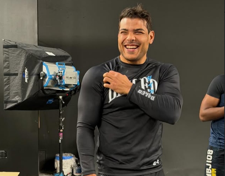 Paulo Borrachinha vai enfrentar o invicto Azamat Murzakanov no card do UFC 327, marcado para o mês de abril (Foto: Reprodução/Instagram)