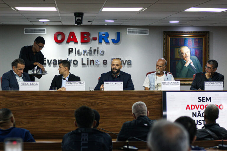 Debate aconteceu na sede da OAB no Centro do Rio, no começo desta semana (Foto: Elevaty Esportes)