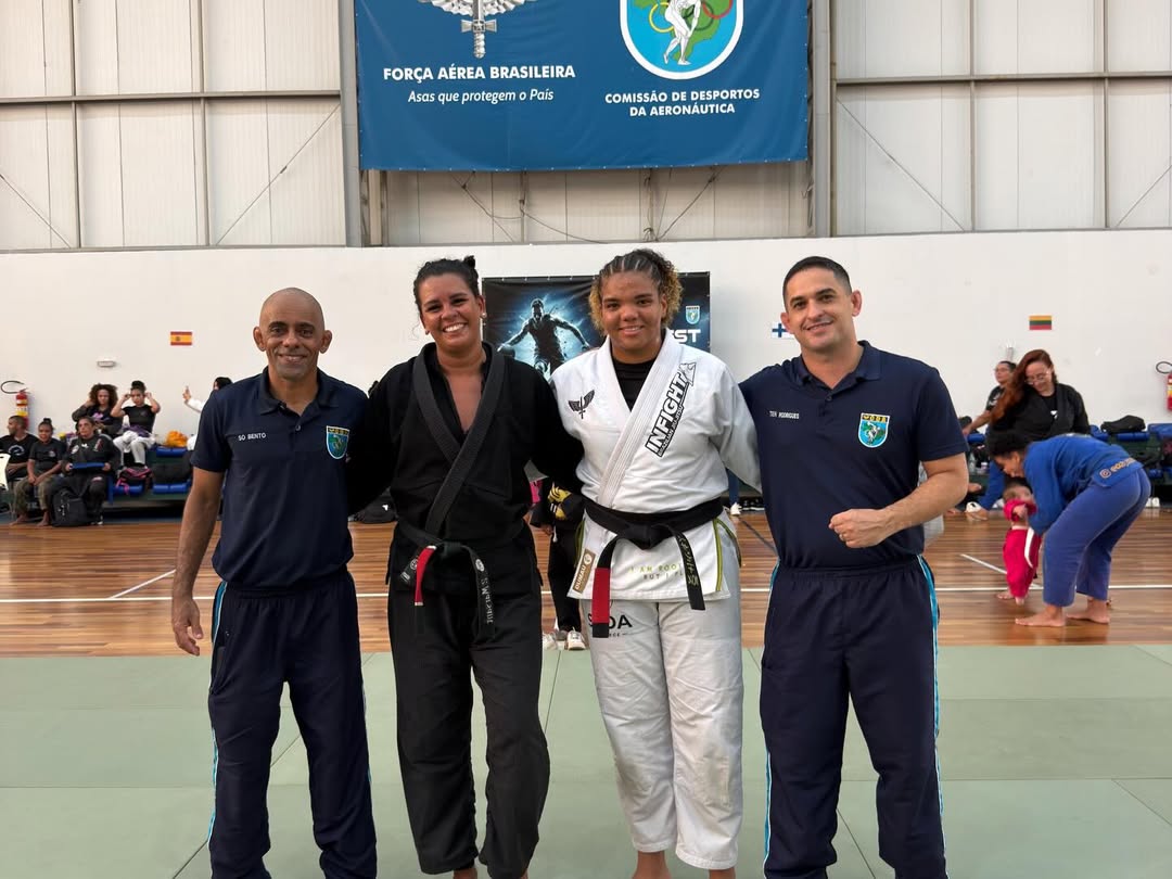 Gabi Pessanha promove treinão no Rio para mais de 170 mulheres em homenagem ao Dia Internacional da Mulher (Foto: Reprodução)