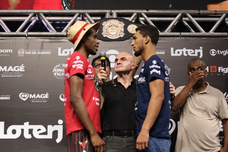 Disputa pelo cinturão peso-pena vai agitar o Jungle Fight 147 (Foto: Hugo Elevaty Esportes)