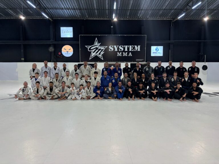 CMSystem viveu mês de março recheado de vitórias e quer mais em 2026 (Foto: Divulgação)