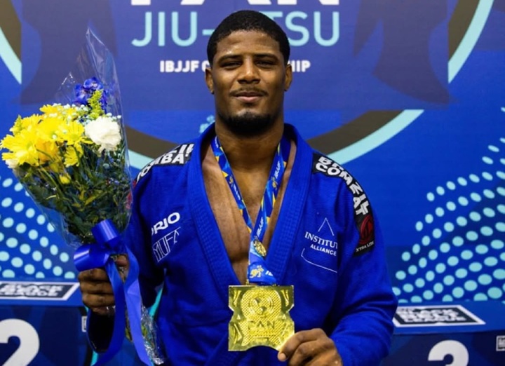 Faixa-preta de Jiu-Jitsu, Felipe Assis celebra conquista histórica, valoriza o processo e projeta novos desafios rumo ao Mundial (Foto: Divulgação/IBJJF)