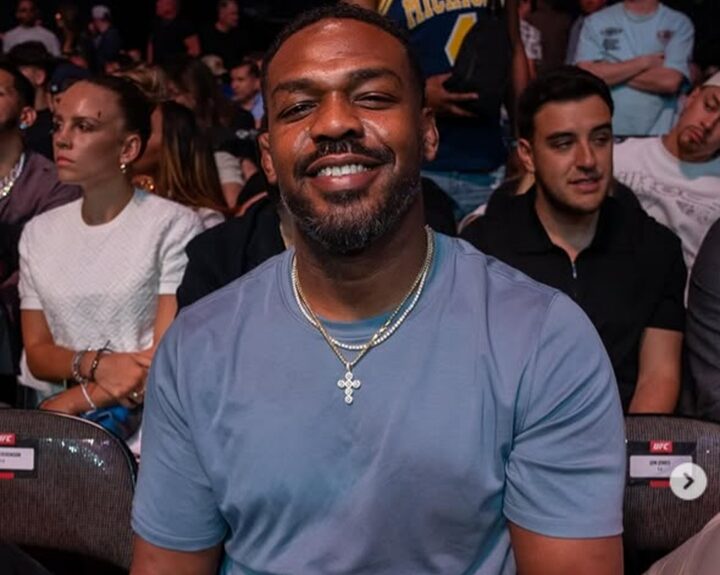Jon Jones acreditava que Topuria poderia desafiar seu legado como maior lutador da história, mas mudou de perspectiva após a derrota para Justin Gaethje (Foto: Reprodução/UFC)