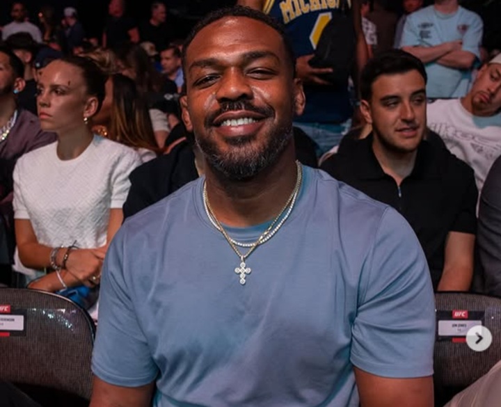 Jon Jones destaca respeito por Alex Poatan, mas revela entrave nos bastidores que travou superluta entre eles (Foto: Reprodução/UFC)