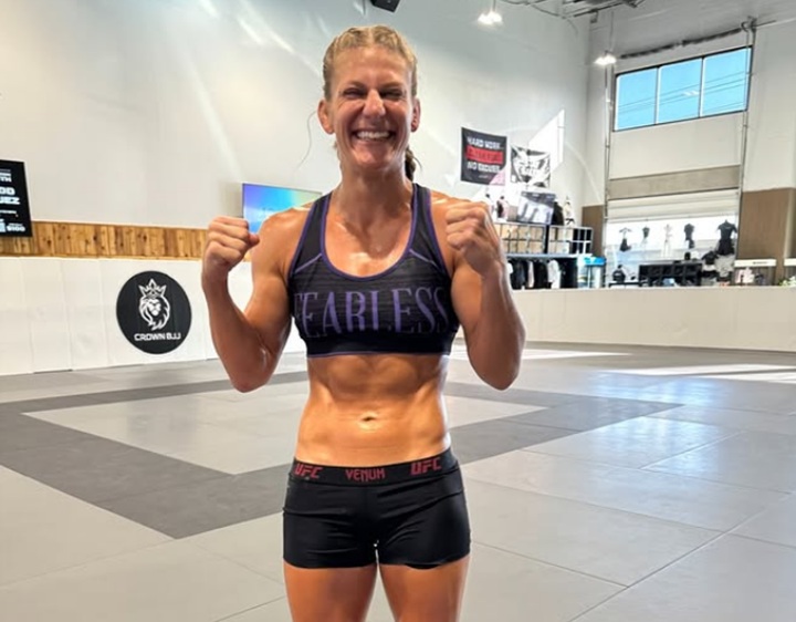 Kayla Harrison desabafou sobre as dificuldades que enfrenta para bater 61kg na divisão peso-galo, onde é a atual campeã no UFC (Foto: Reprodução/Instagram)