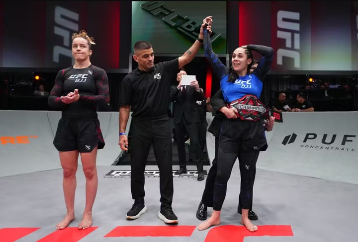 Rebeca Lima superou Aurelie Le Vern e se tornou a nova campeã peso-pena do UFC BJJ (Foto: Chris Unger/Zuffa LLC)