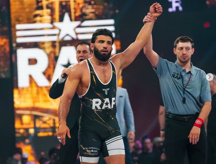 Sem lutar pelo UFC desde novembro de 2025, Arman Tsarukyan segue se mantendo ativo fora da organização (Foto: Reprodução/Instagram)