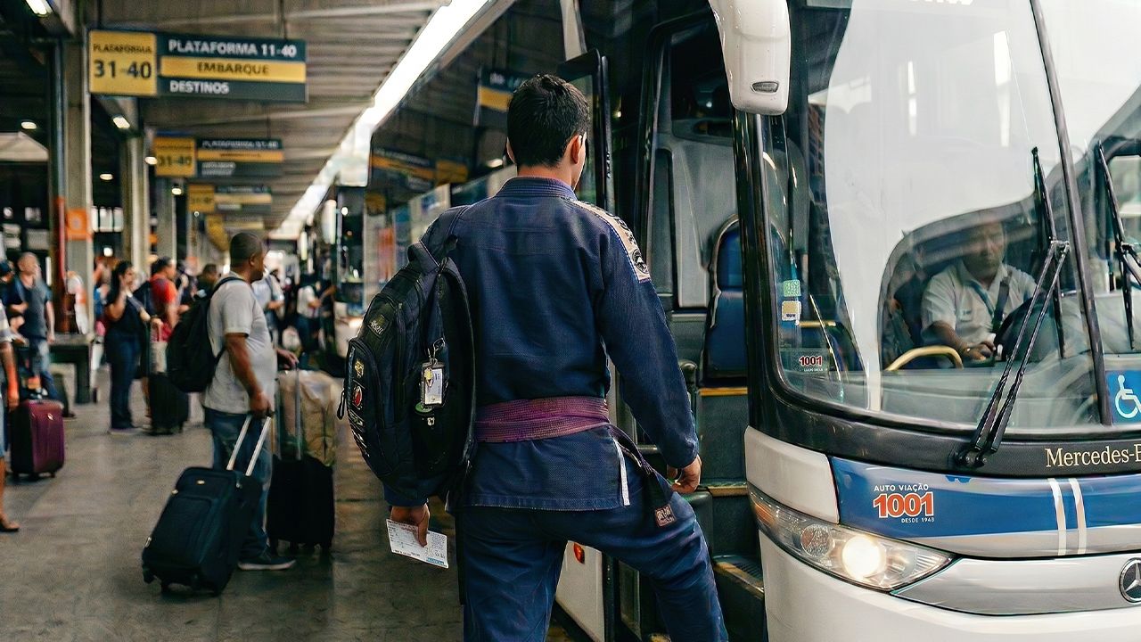 Parceira do Connect Heroes, a Auto Viação 1001 entra no projeto conectada a essa realidade vivida por milhares de atletas brasileiros (Foto: Reprodução)
