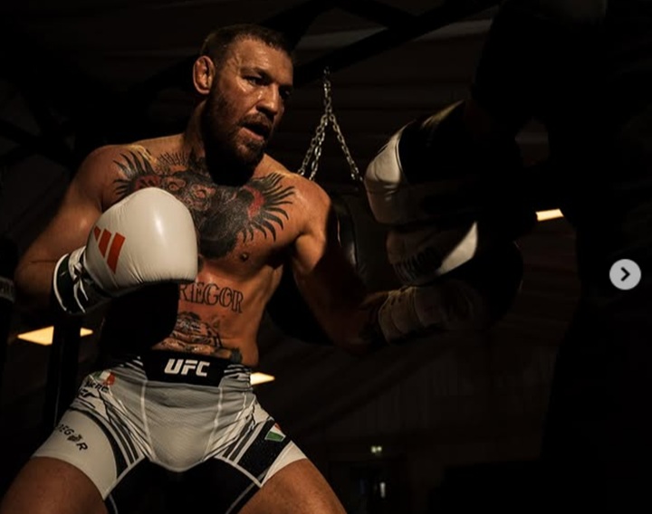 Atualmente com 37 anos, Conor McGregor não luta desde 2021 e fará seu retorno em duelo contra Max Holloway, em julho (Foto: Reprodução/Instagram)