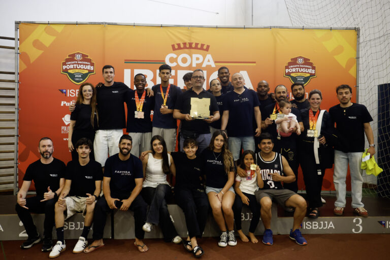 Campeã por equipes, Associação Pantera House JJ foi destaque na Copa Ibérica 2026 (Foto: @pavlinbgeorgiev)