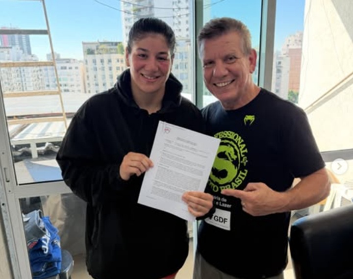 Dispensada pelo UFC em maio, Ketlen Vieira foi contratada pela PFL e deve lutar pela organização na divisão peso-pena (Foto: Reprodução/Instagram)