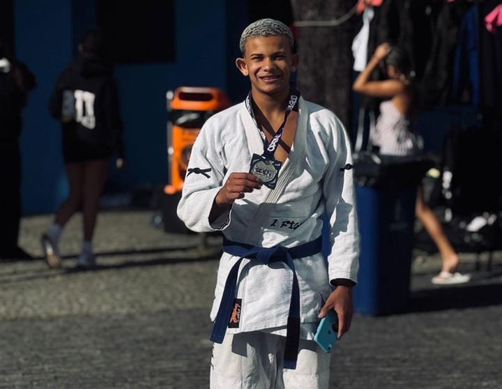 Kid Orelha falou sobre sua participação no Rio Fall International Open, onde saiu com a medalha de prata em sua categoria (Foto: Reprodução)