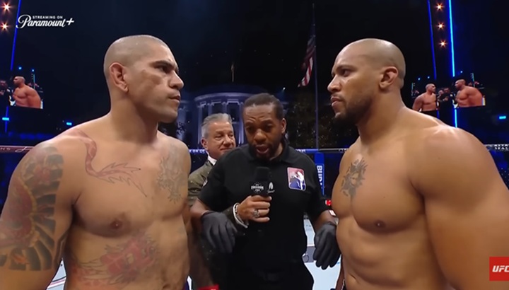 Poatan indica que já iniciou conversas com advogados após derrota para Ciryl Gane e reforça insatisfação com arbitragem de Herb Dean (Foto: Reprodução/UFC)