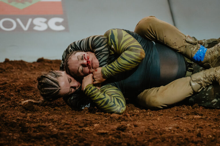 Nadine fez uma das lutas mais empolgantes do Tactical Combat (Foto: Divulgação)