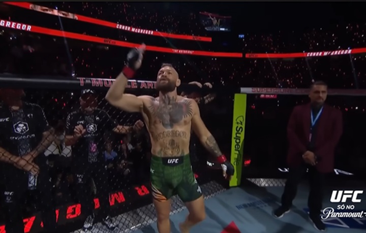 Dana White acredita que McGregor tenha rompido o ligamento cruzado anterior e admite frustração com o desfecho da luta contra Max Holloway (Foto: Reprodução/UFC)