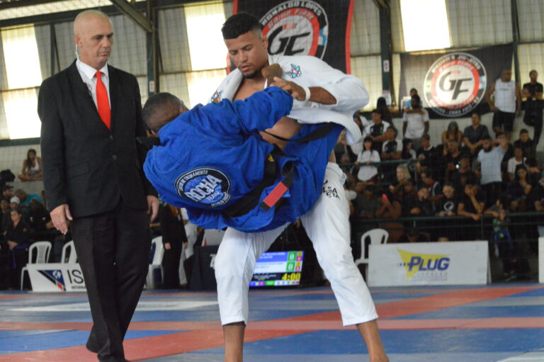 Saquarema International Cup consagrou campeões do kids ao master, da faixa-branca a preta (Foto: @shotscreen.bjj)