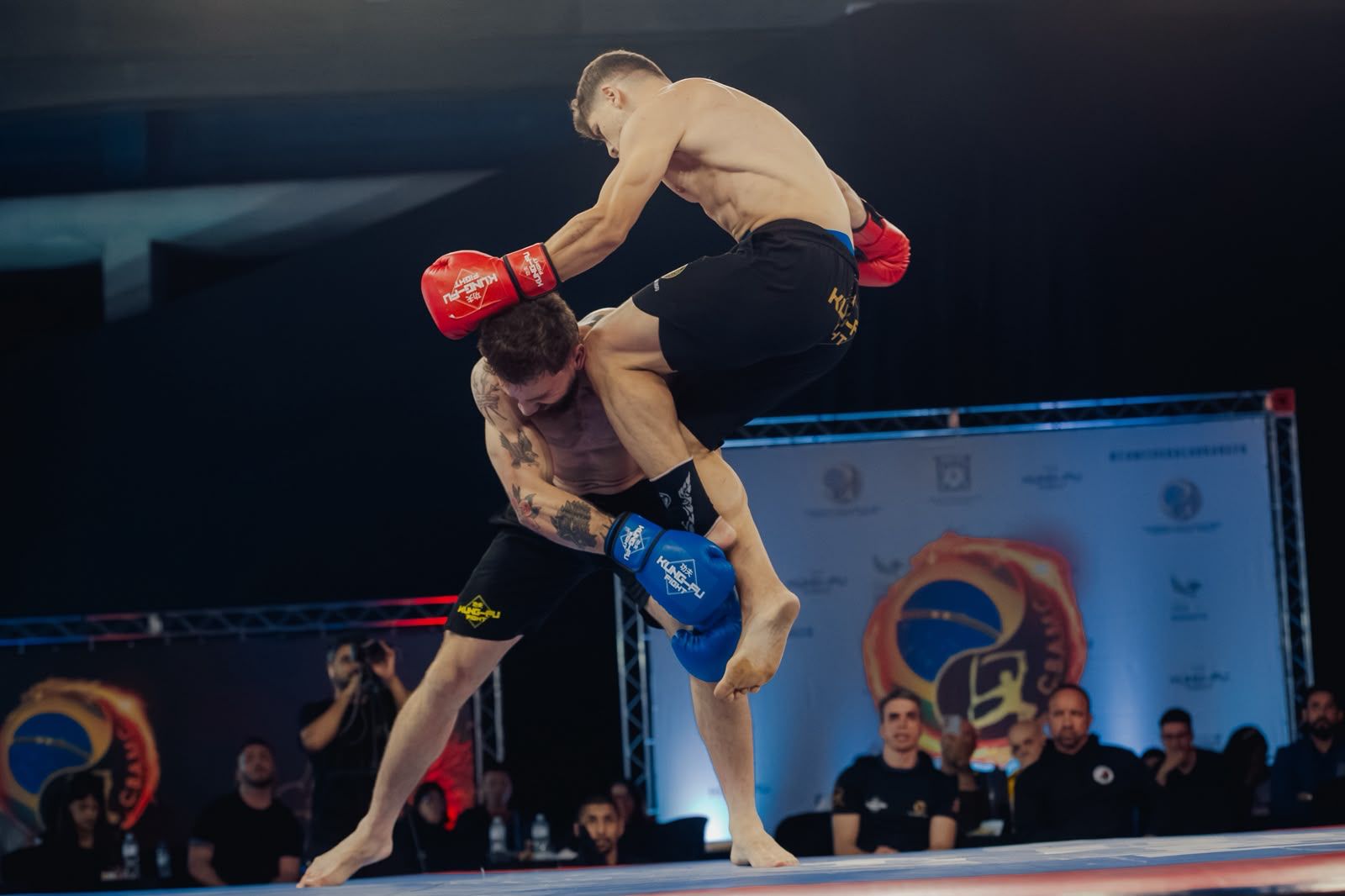Edição 44 do Kung-Fu Fight consagrou o campeão Victor Henrique (Foto: Divulgação)