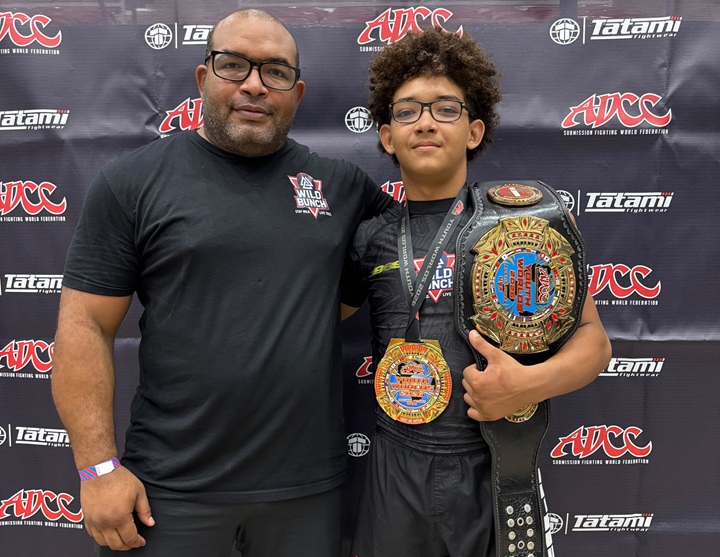 Filho de Bruno Bastos, João Lucas conquistou título no ADCC Youth após vencer suas duas lutas por finalização (Foto: Reprodução)