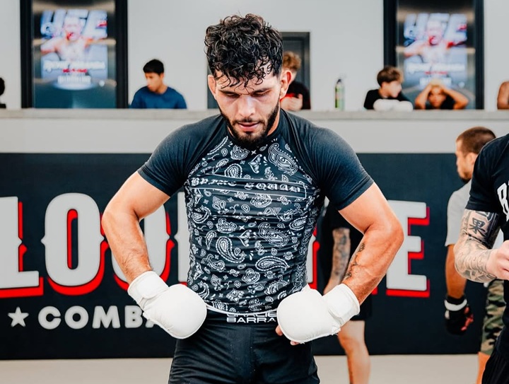 Atleta do UFC, Danny Silva foi diagnosticado com trombose venosa e múltiplos coágulos após passar mal durante os treinos e admite que ainda não sabe se voltará a lutar (Foto: Reprodução/Instagram)