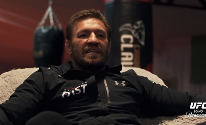 Conor McGregor iniciou o processo de recuperação após romper o LCA e lesionar o menisco durante luta contra Max Holloway (Foto: Reprodução/UFC)